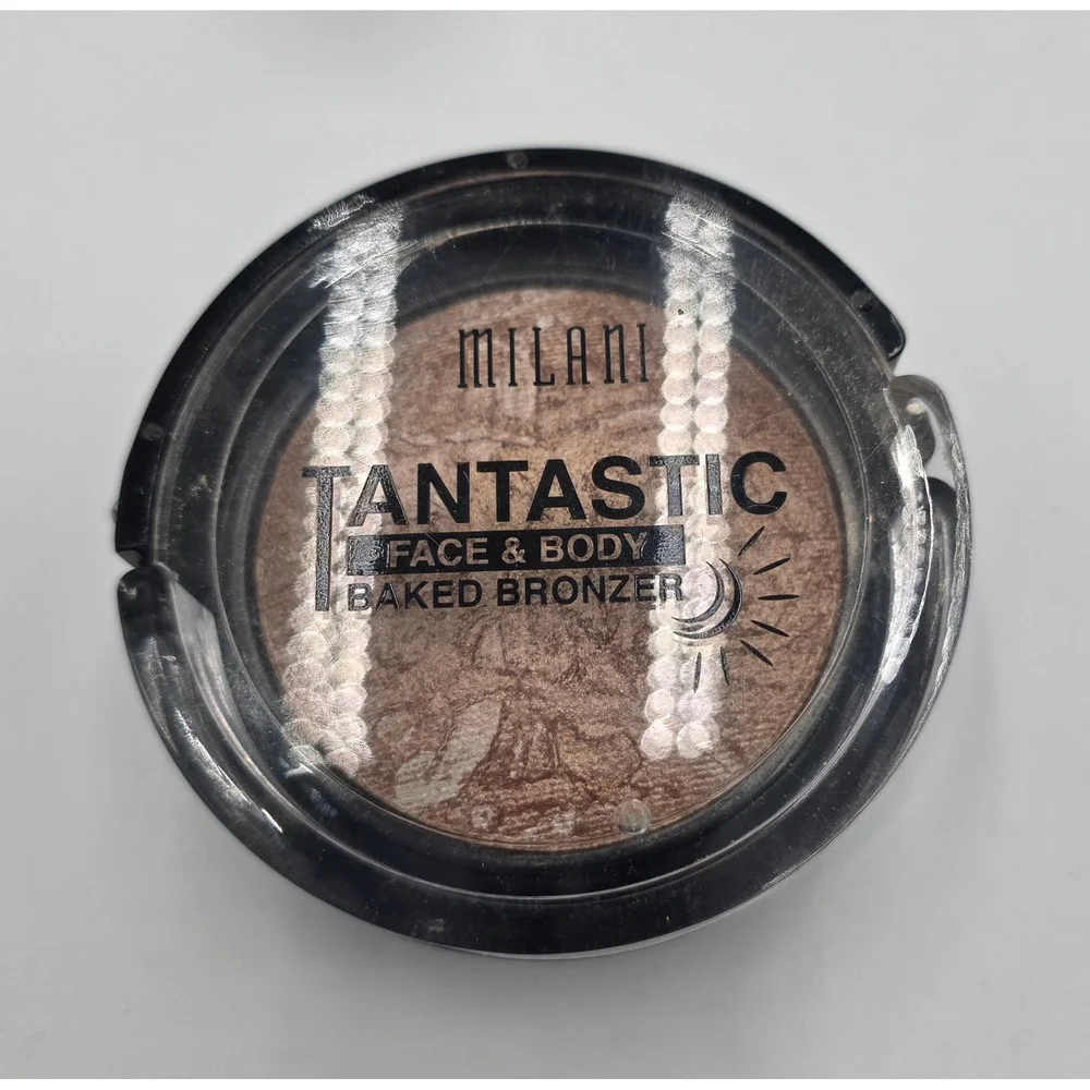Milani Tantastic Face & Body Baked Bronzer 01 Fantastic in Gold Shimmer 7g